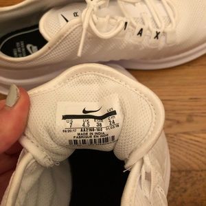 nike air max millennial gs